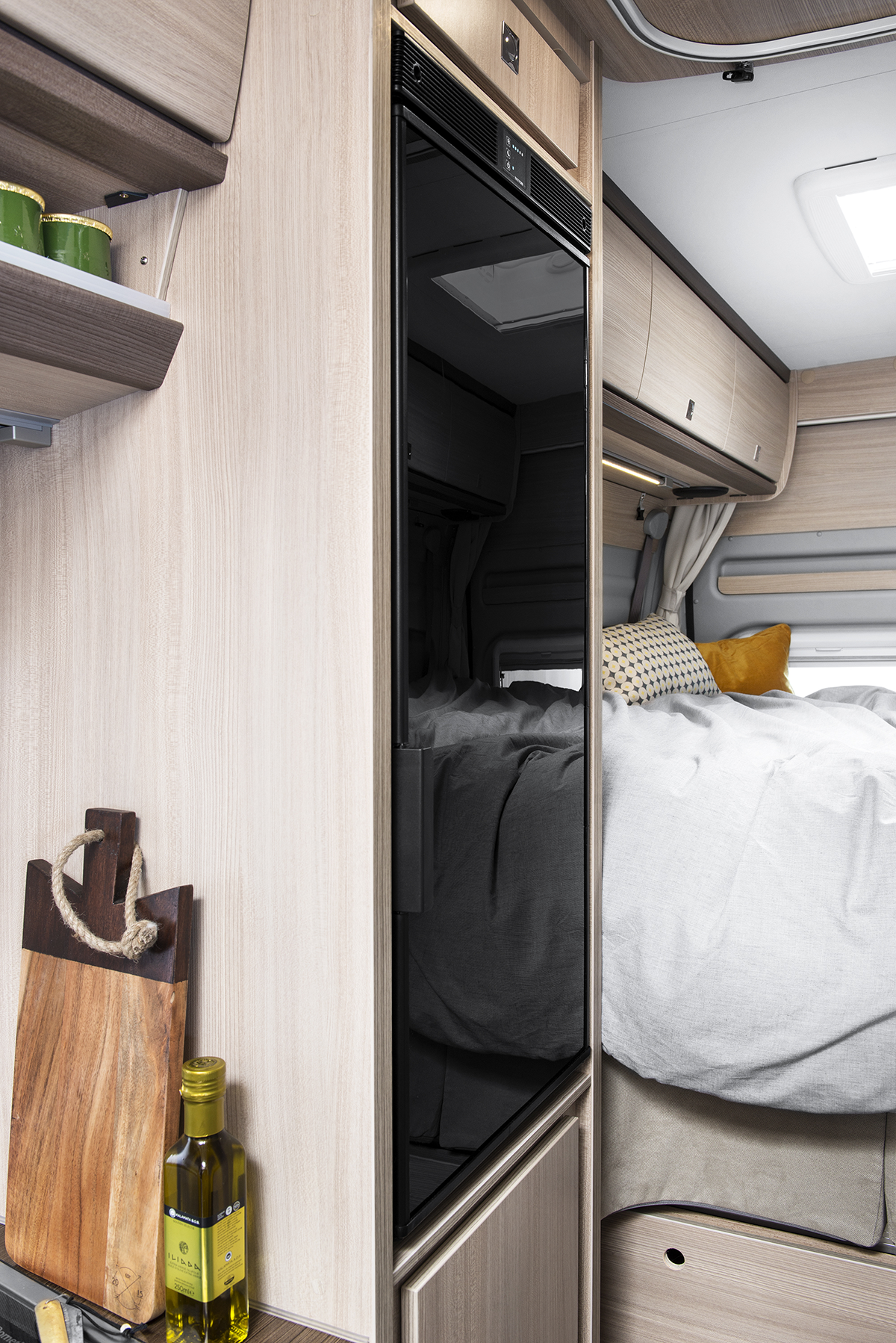 Thetford_T1090_closesd_van.png
