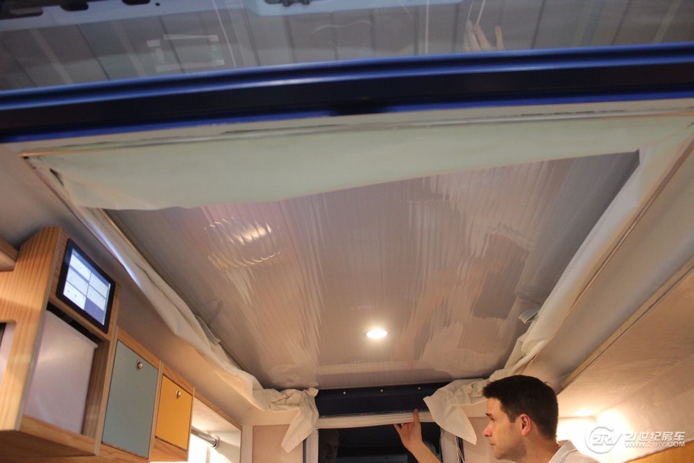 plugvan-camper-module-13.jpg