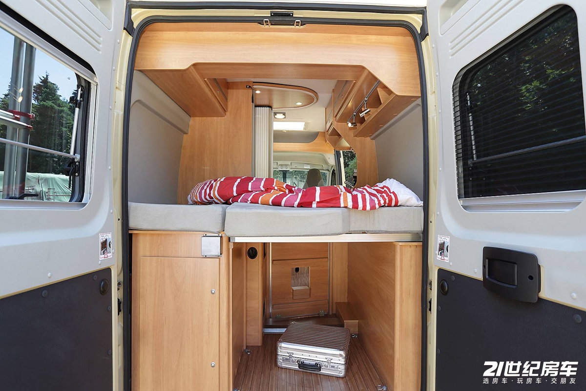 citroen-typ-h-wildcamp (8).jpg